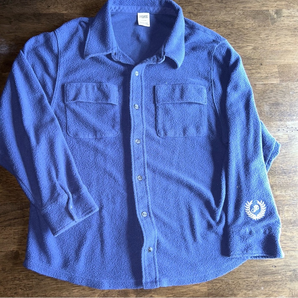Blue PINK fleece shacket/flannel woman’s large